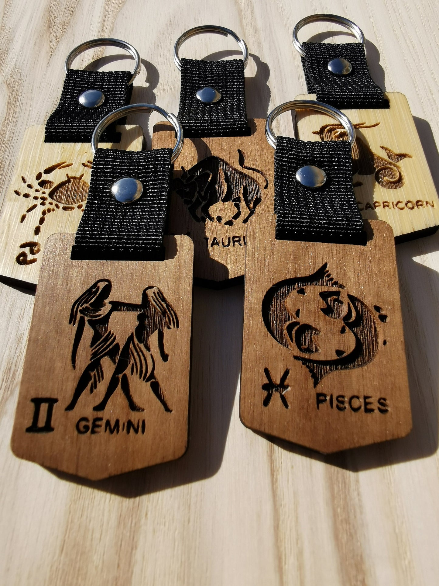 Horoscope Key ring - Keychains (Walnut & Bamboo 5 mm)