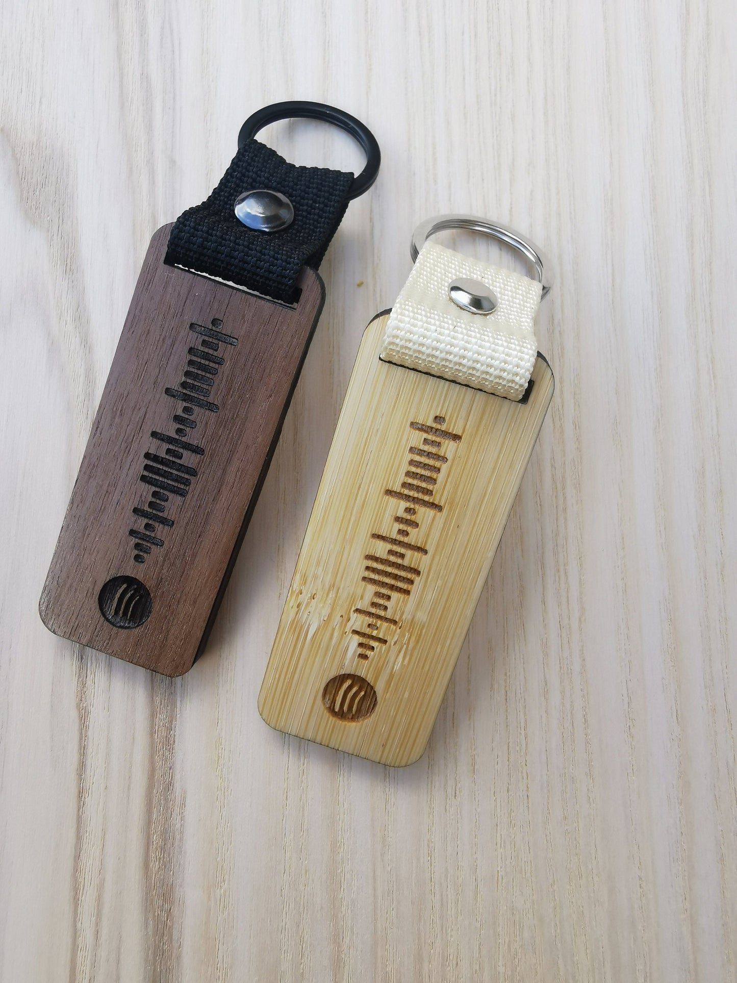 Personalised Song Keyring - Keychain - Spotify Keyring - Spotify Laser Engraved (Walnut-Bamboo )